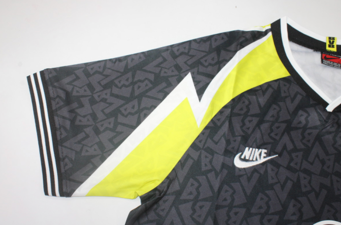 Retro Borussia Dortmund 95/96 Away